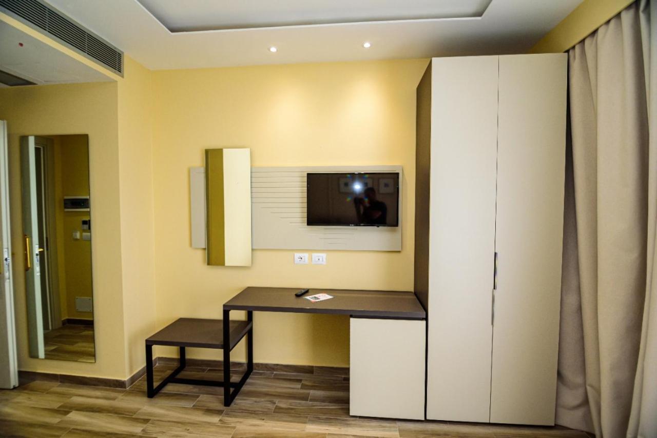 Hotel Orange Dhërmi 外观 照片