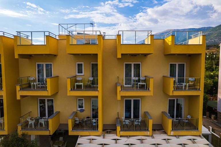Hotel Orange Dhërmi 外观 照片