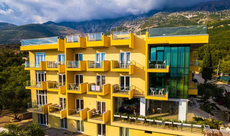 Hotel Orange Dhërmi 外观 照片